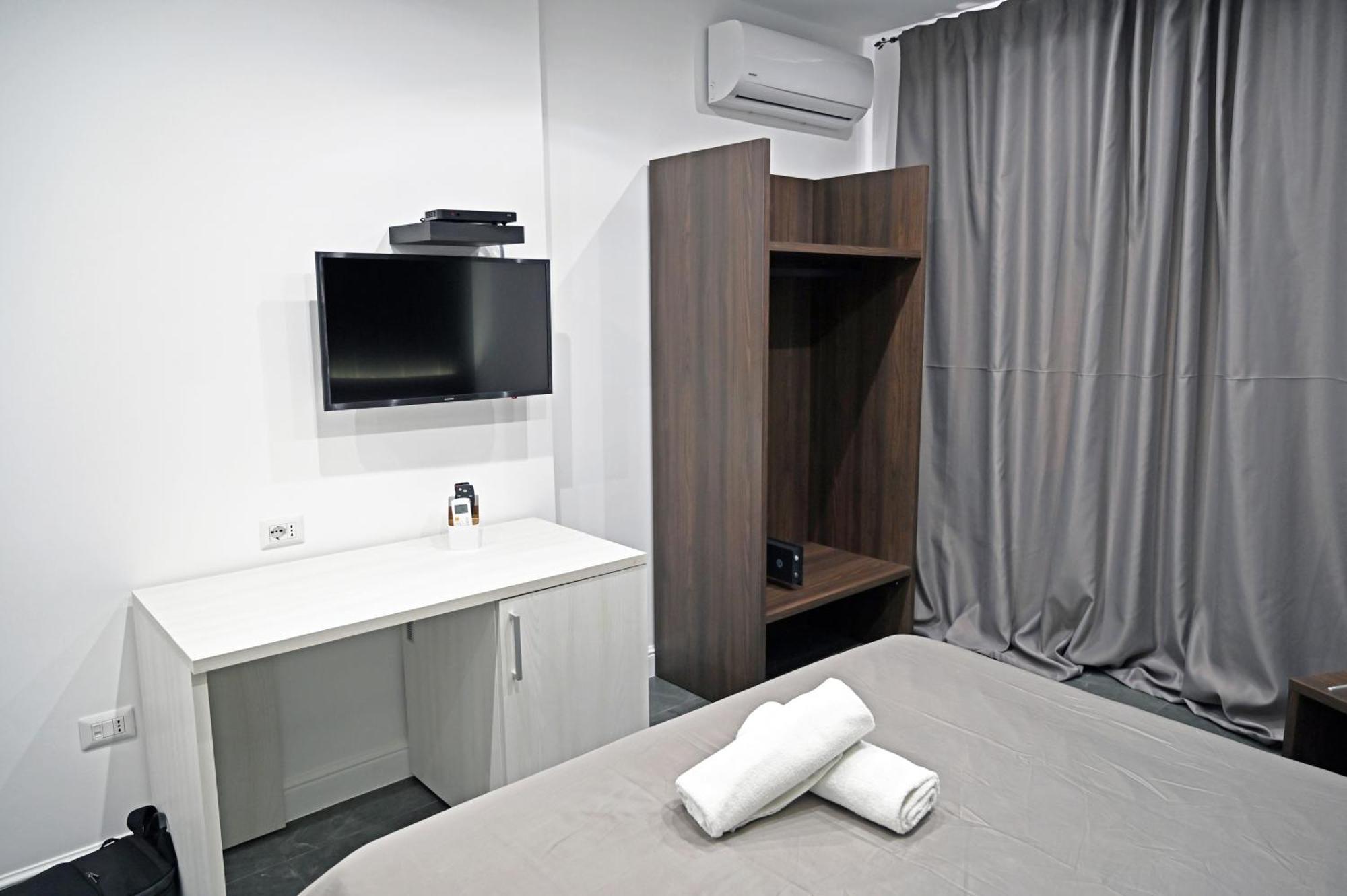 Hotel Blanc Casoria Esterno foto