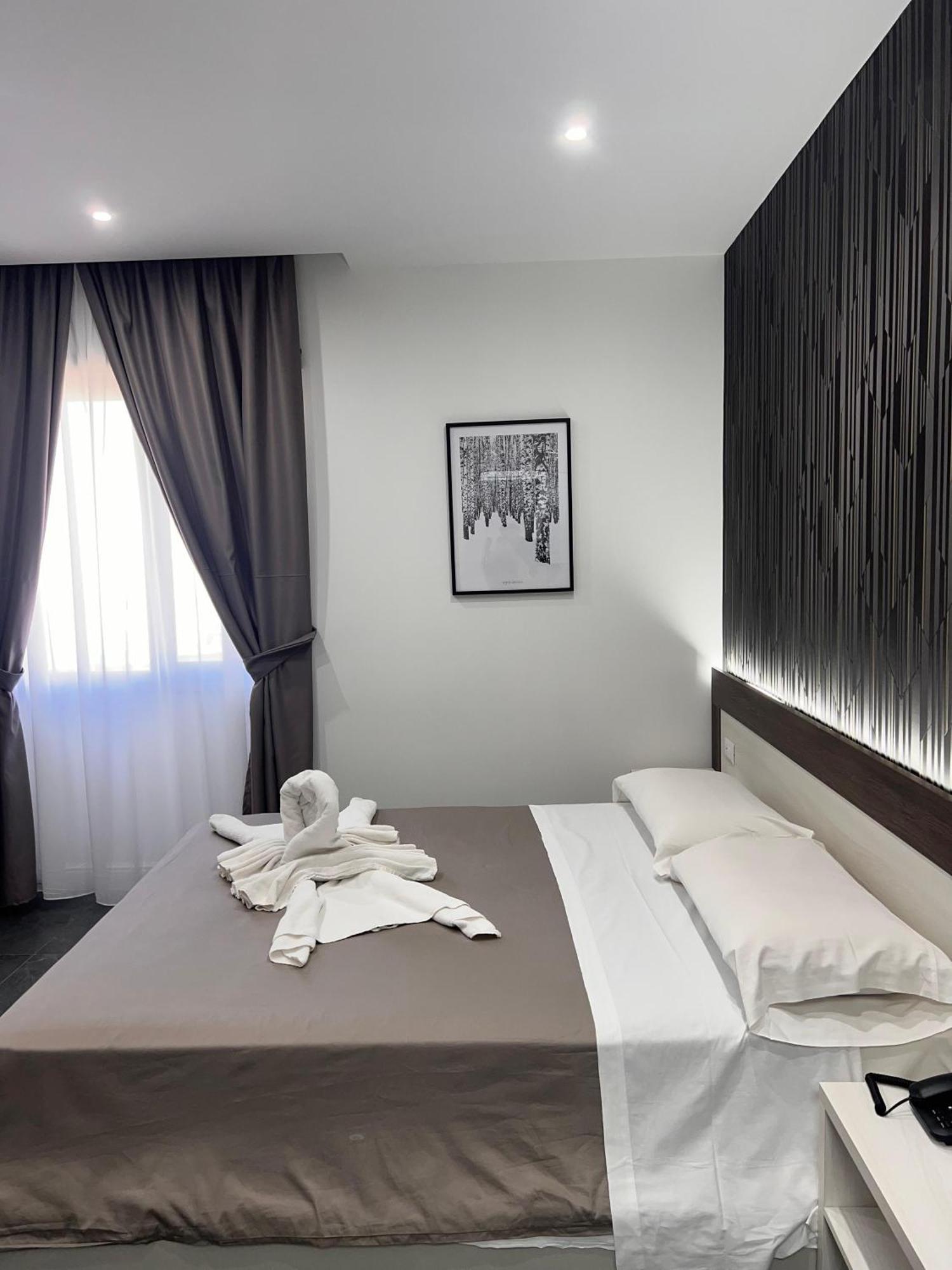 Hotel Blanc Casoria Esterno foto