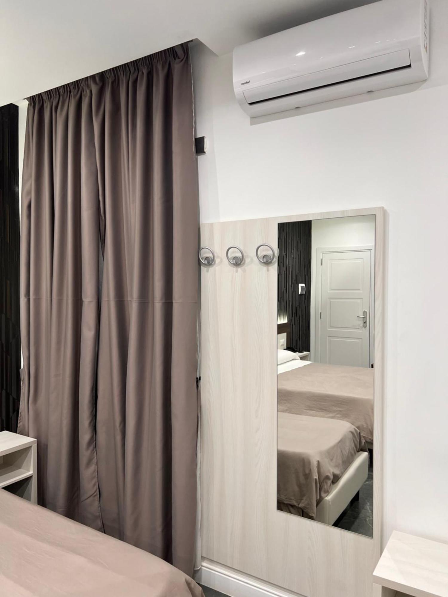 Hotel Blanc Casoria Esterno foto